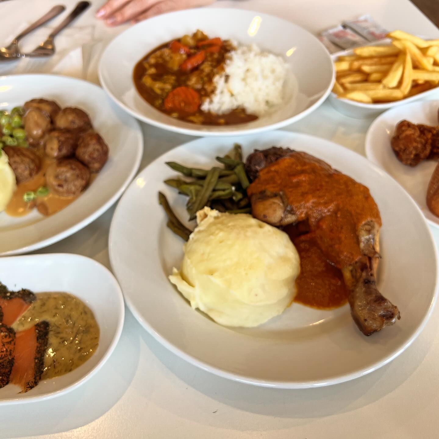 今日の昼飯はスウェーデン︎#ikea
